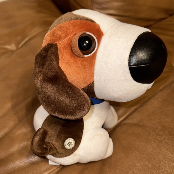 Dog Beagle Artist Collection 2003. - Picture 3 of 7